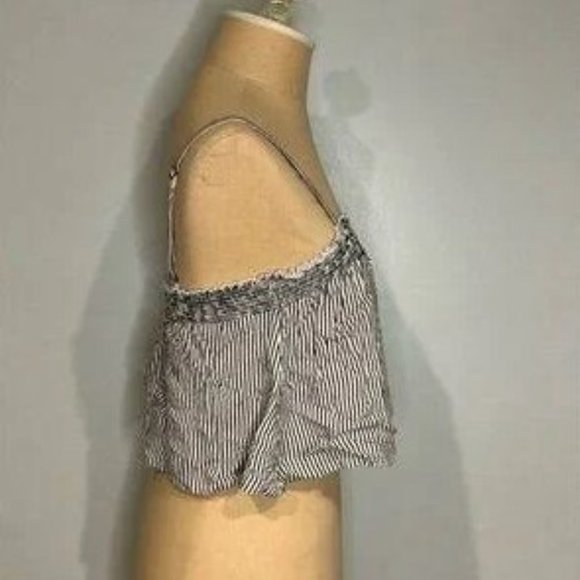 Volcom Black and White Crop Top - Medium - Picture 2 of 6